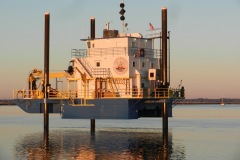 Research lift vessel at Fernandina