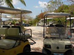 Parking by Sip-Sip & beach access