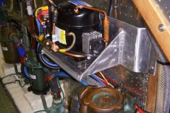 Mounting bracket for Frigoboat compressor