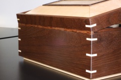 Dowel hinge reveal