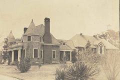 Pool house 1920's