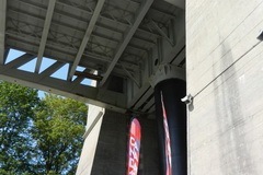 Main lift cylinder
